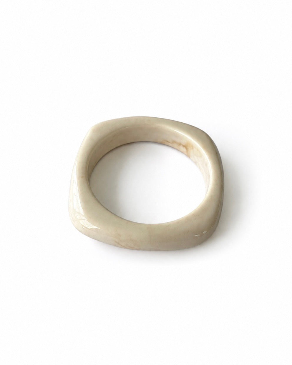 Dervinė apyrankė Ivory